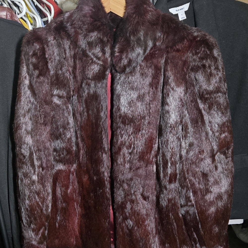 Luxurious Fur Coat in Rich Burgundy